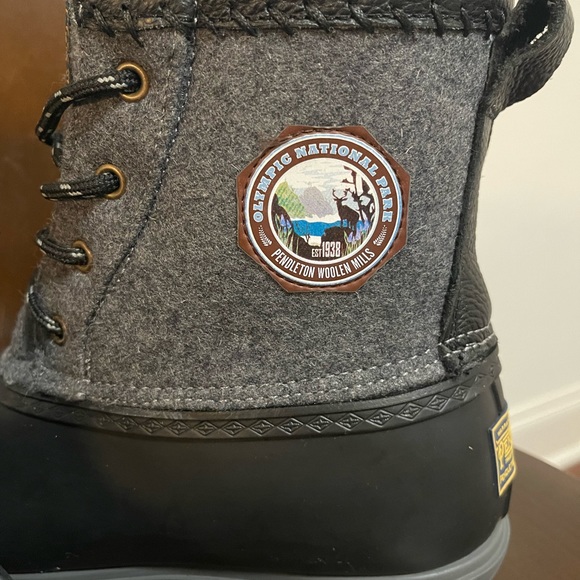Pendleton Olympic National Park Duck Boot In Grey Fabric- New Without Box - Picture 3 of 14